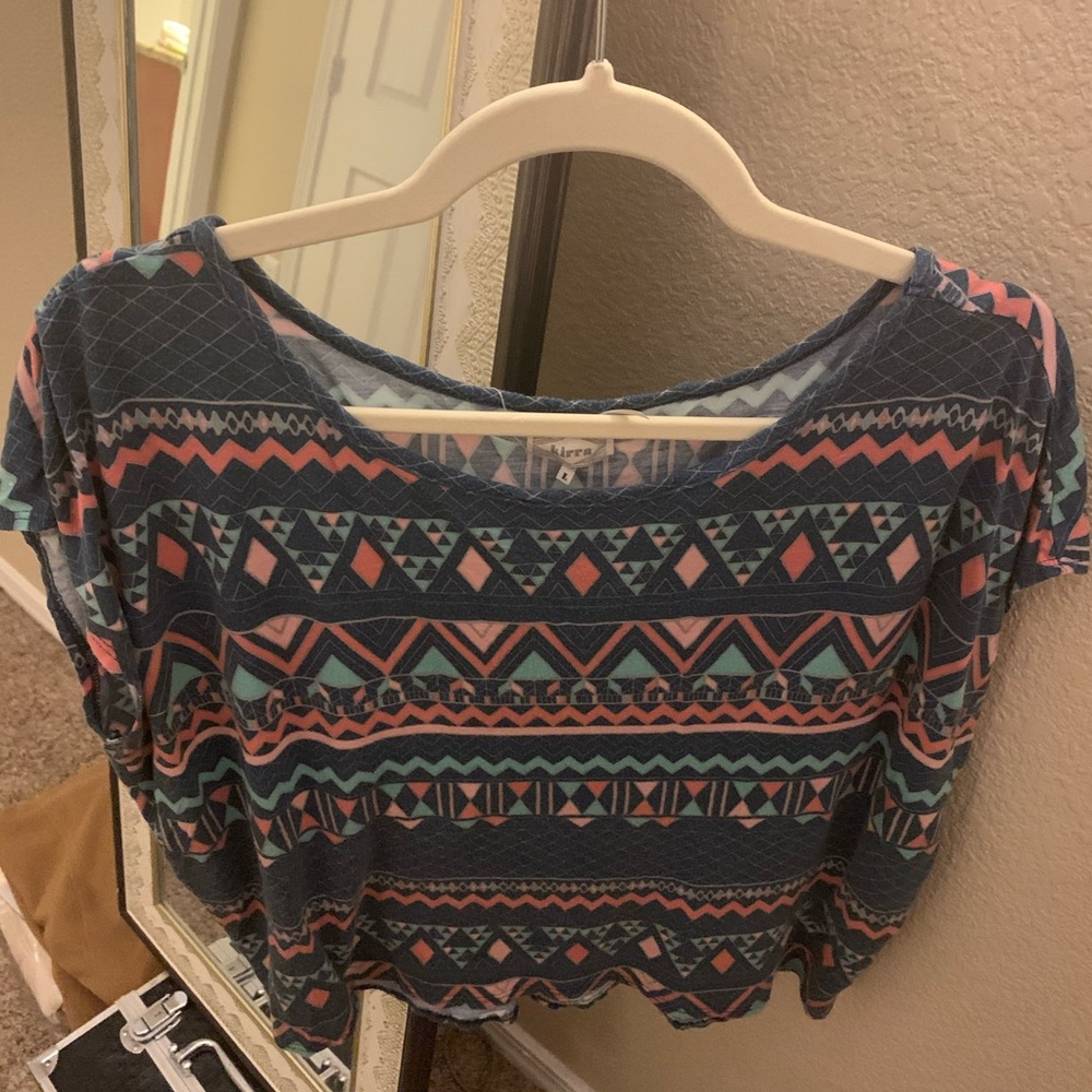 Kirra PacSun Cool Toned Geometric Tribal Print Tee